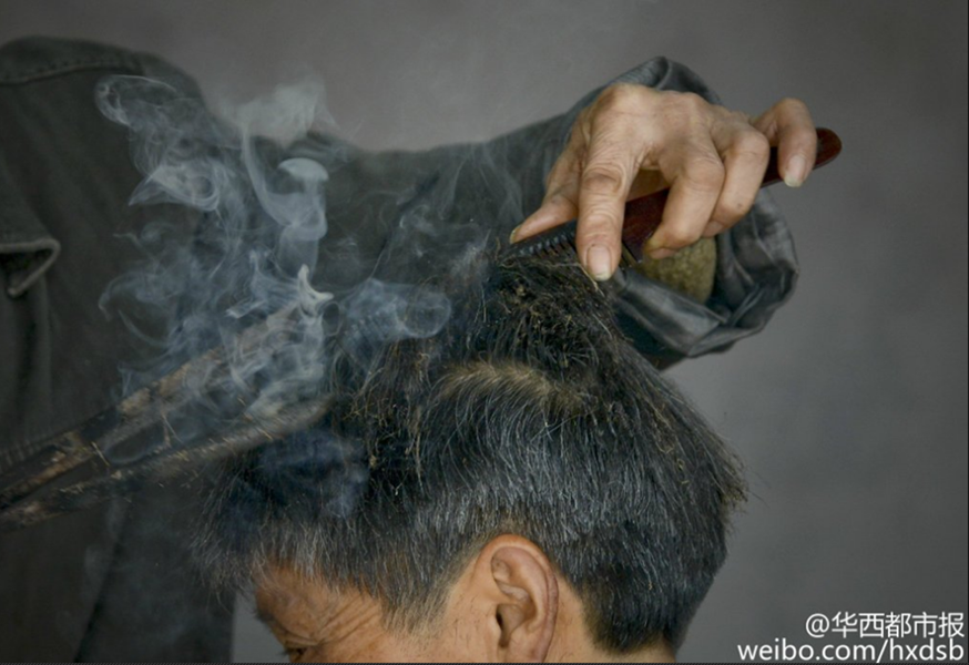 72岁<em>理发师</em>用火钳<em>烫发</em> 可定型3个月--慈溪新闻
